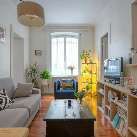 Hostnfly - Superb Close To Montmartre Apartment *